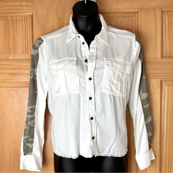 Adyson Parker White Button Up Shirt w/ camouflage sleeves , Size L - Picture 1 of 7